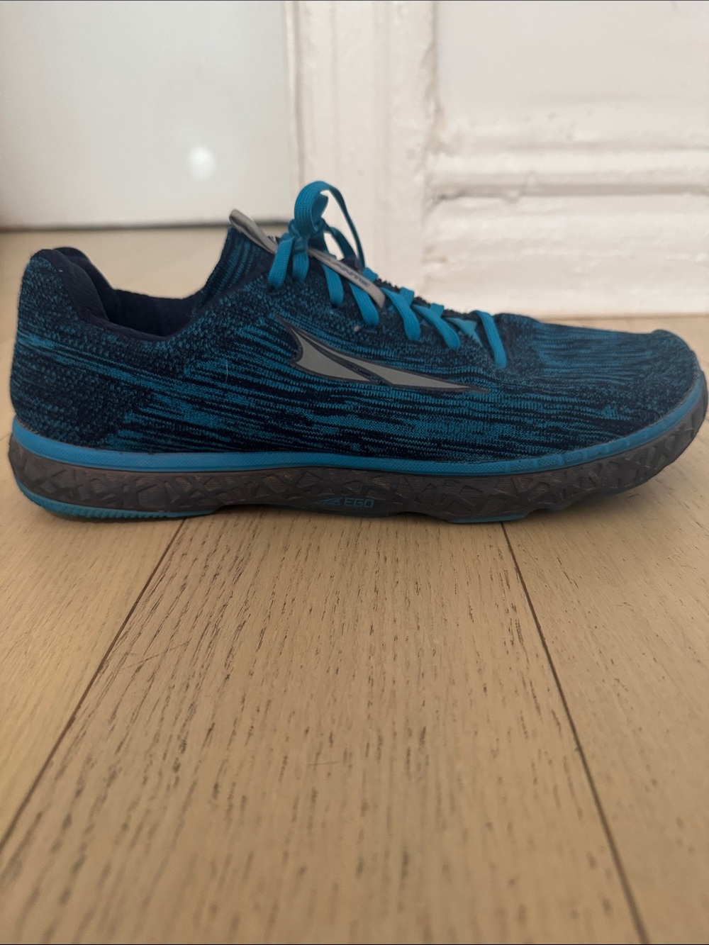 Altra Women's Teal and Navy Running Shoe